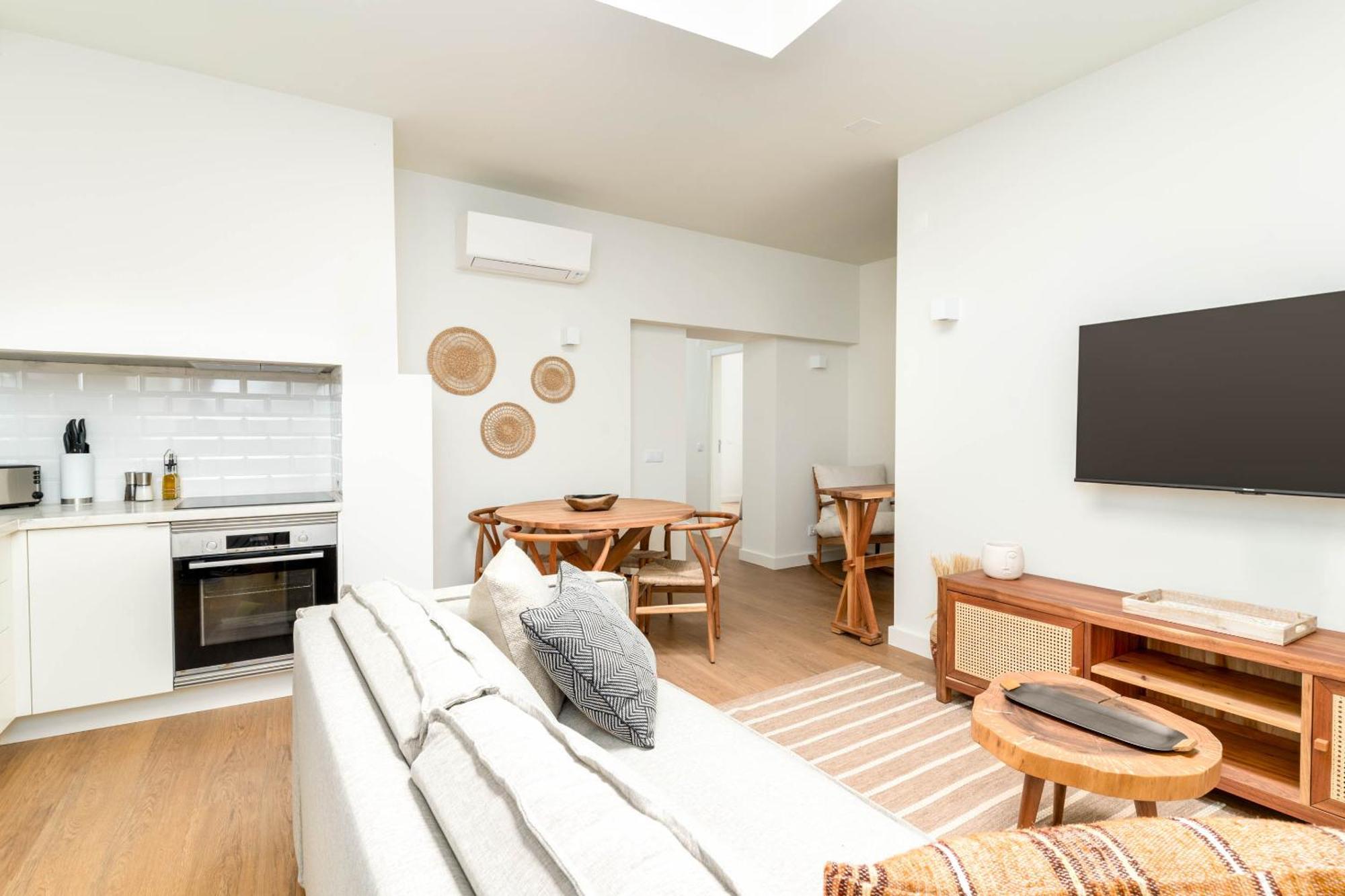 Limehome Evora Largo Dos Penedos Esterno foto